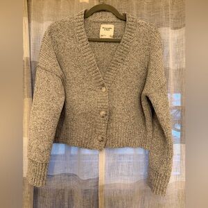 Abercrombie & Fitch Gray Chunky Knit Cropped Cardigan Sweater Size Small